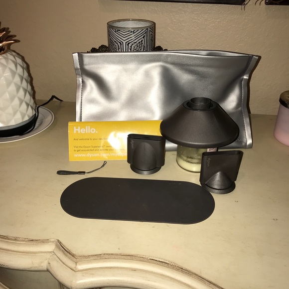 ❌SOLD❌Dyson blow dryer - Picture 3 of 3